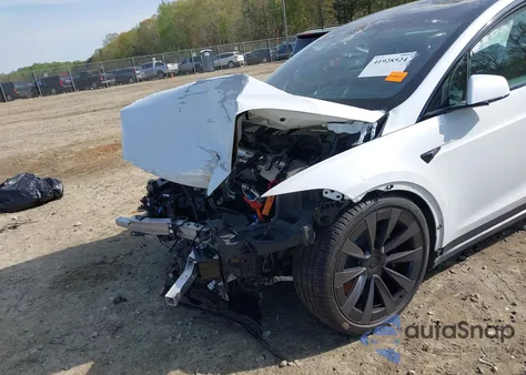 2022 Tesla Model X Plaid Tri Motor All-Wheel Drive from USA, damaged, VIN 7SAXCBE6XNF340704